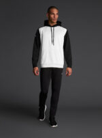 Hoodie Saba – Bijela / Crna, na modelu